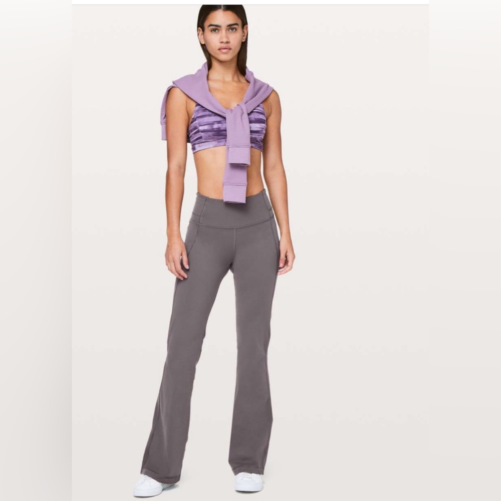 Lululemon Groove flares in moonshine color